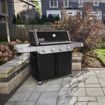 Black Weber Genesis E-415 Gas Barbecue