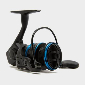 Black Okuma Invicta Feeder Reel 3000