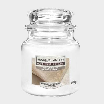 White Yankee candle White Linen & Lace Medium Jar