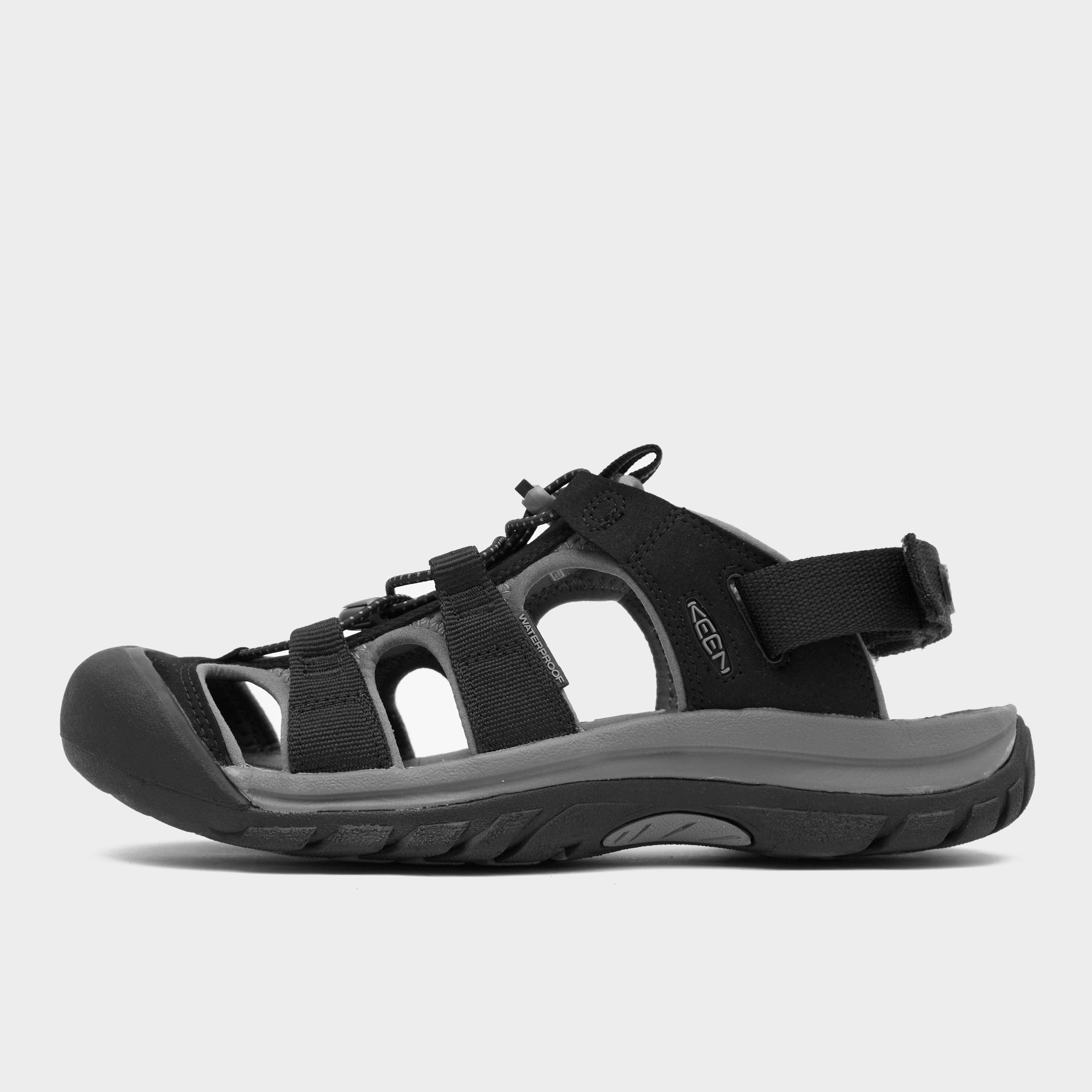 mens walking sandals go outdoors