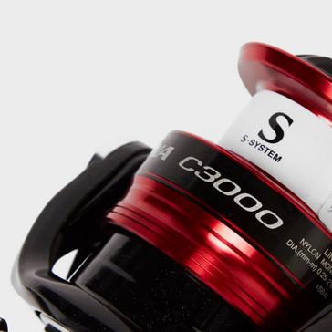 Red SHIMANO Sienna FG C3000 Fishing Reel