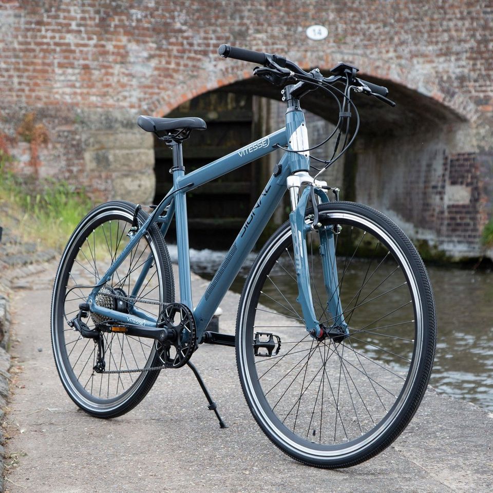 Vitesse Signal 700c 8 Speed Electric Bike GO Outdoors