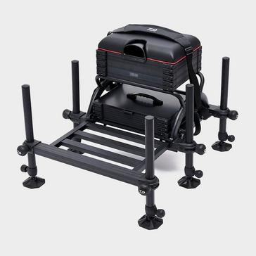 Black Daiwa 500 Seat Box