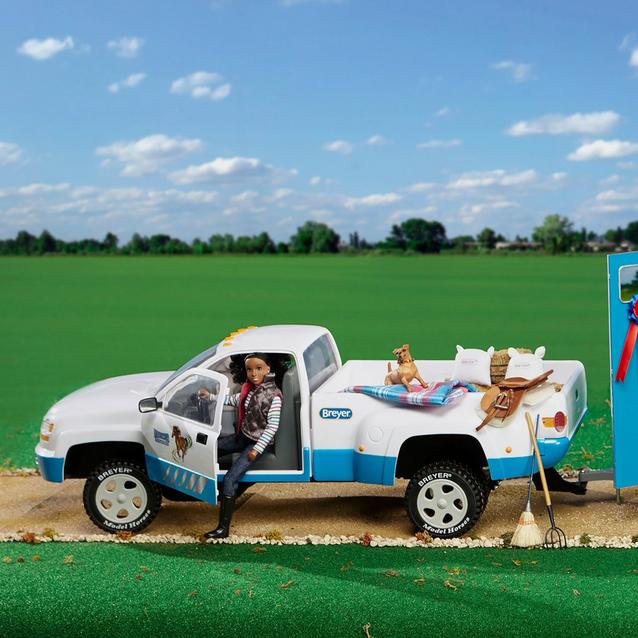  Breyer Traditional Series Dually Truck image 1
