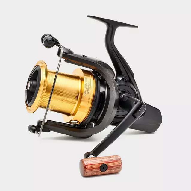 daiwa crosscast s reel 45 Scw Carpfishing Black 5000CQD Spod but it also comes with a durable Digigear II that is compatible with large objects Fishing Reel Daiwa 20 Crosscast