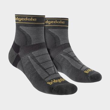 Grey Bridgedale Men's Trail Running Ultralight T2 Merino Wool Sport 3/4 Crew Socks