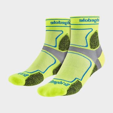 Yellow Bridgedale Men's Trail Running Ultralight T2 Coolmax Sport 3/4 Crew Socks