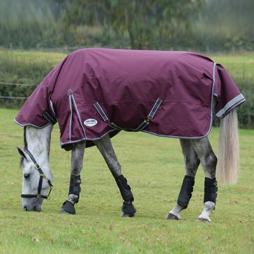 Red WeatherBeeta ComFiTec Plus Dynamic II Detach-A-Neck 0g Light Weight Turnout Rug Maroon/Grey/White
