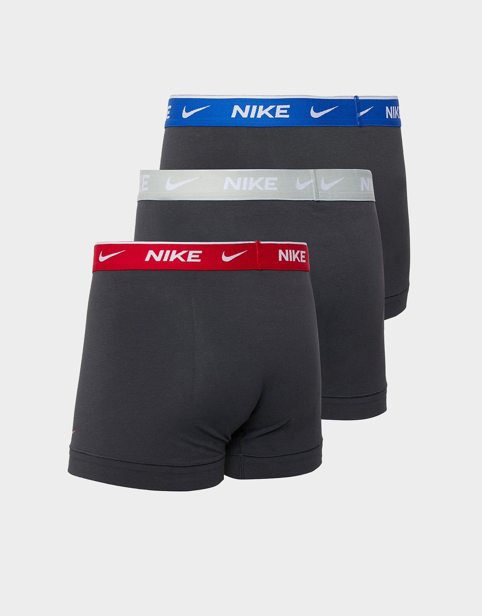 Lenjerie intimă pentru bărbați NIKE BOXERI TRUNK 3PK  0000KE1008YUN Negru