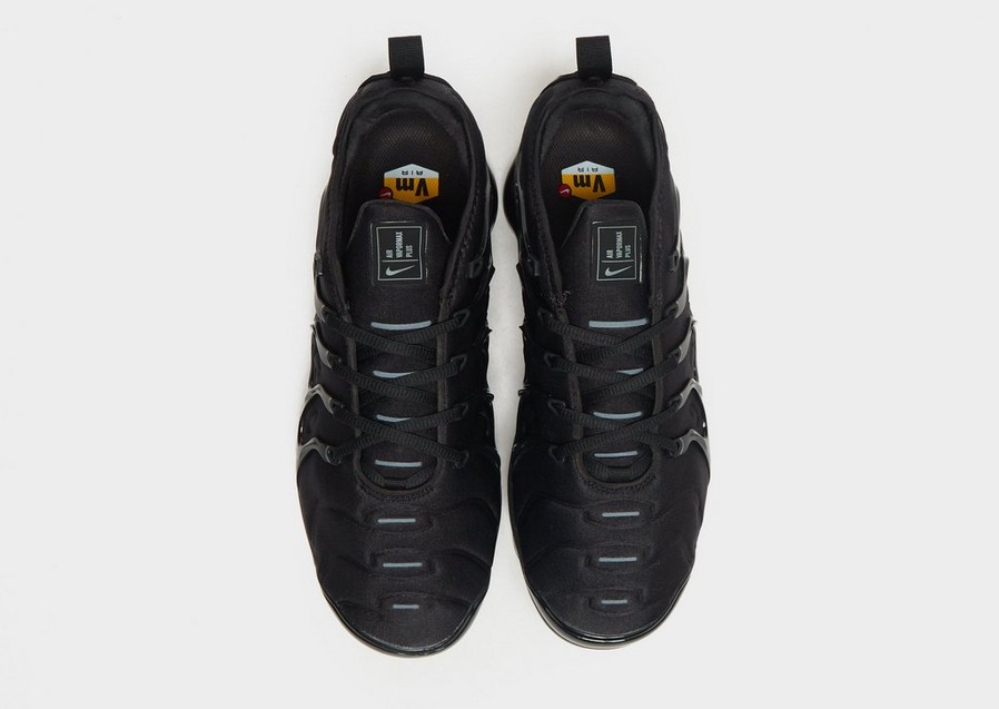 Adidași pentru bărbați NIKE AIR VAPORMAX PLUS 924453-004 Negru