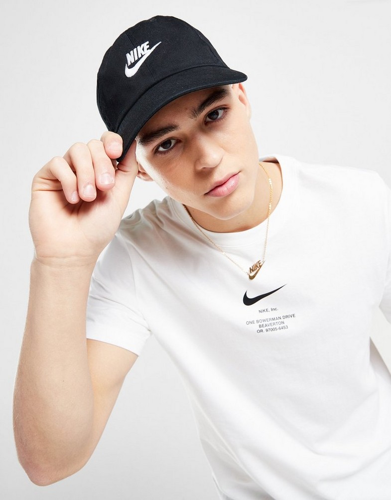 Șapcă pentru femei NIKE șapcă NIKE SPORTSWEAR HER 913011-010 Negru