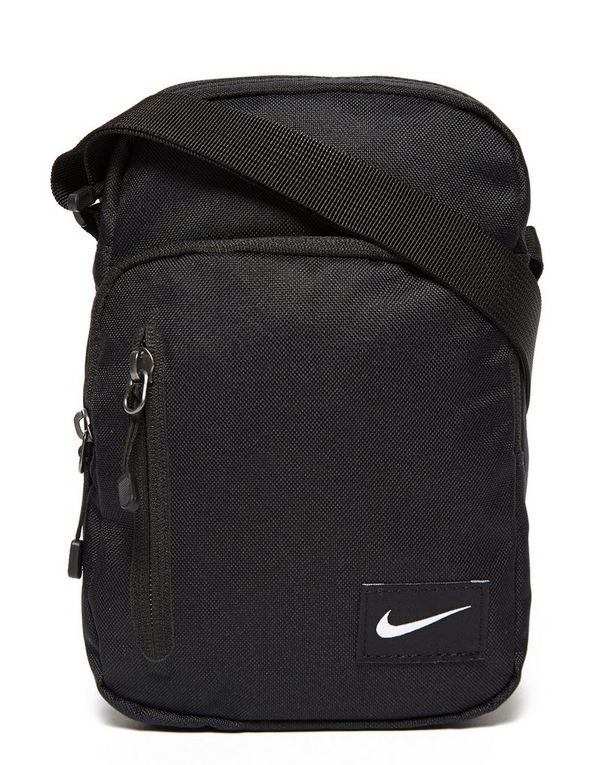 Nike Core Small Items Bag II JD Sports Sverige