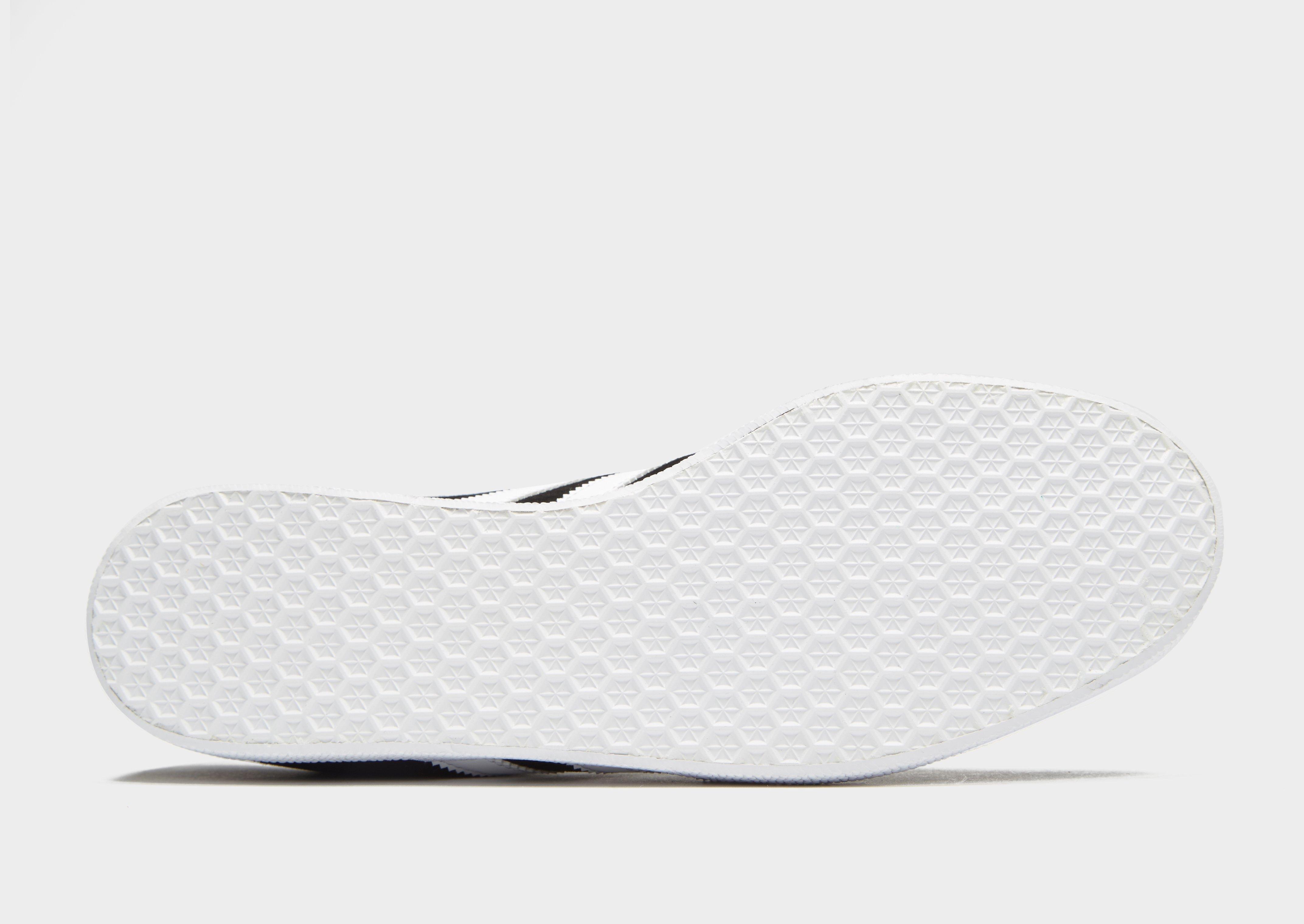 Чоловічі кросівки ADIDAS GAZELLE BB5476 Чорний