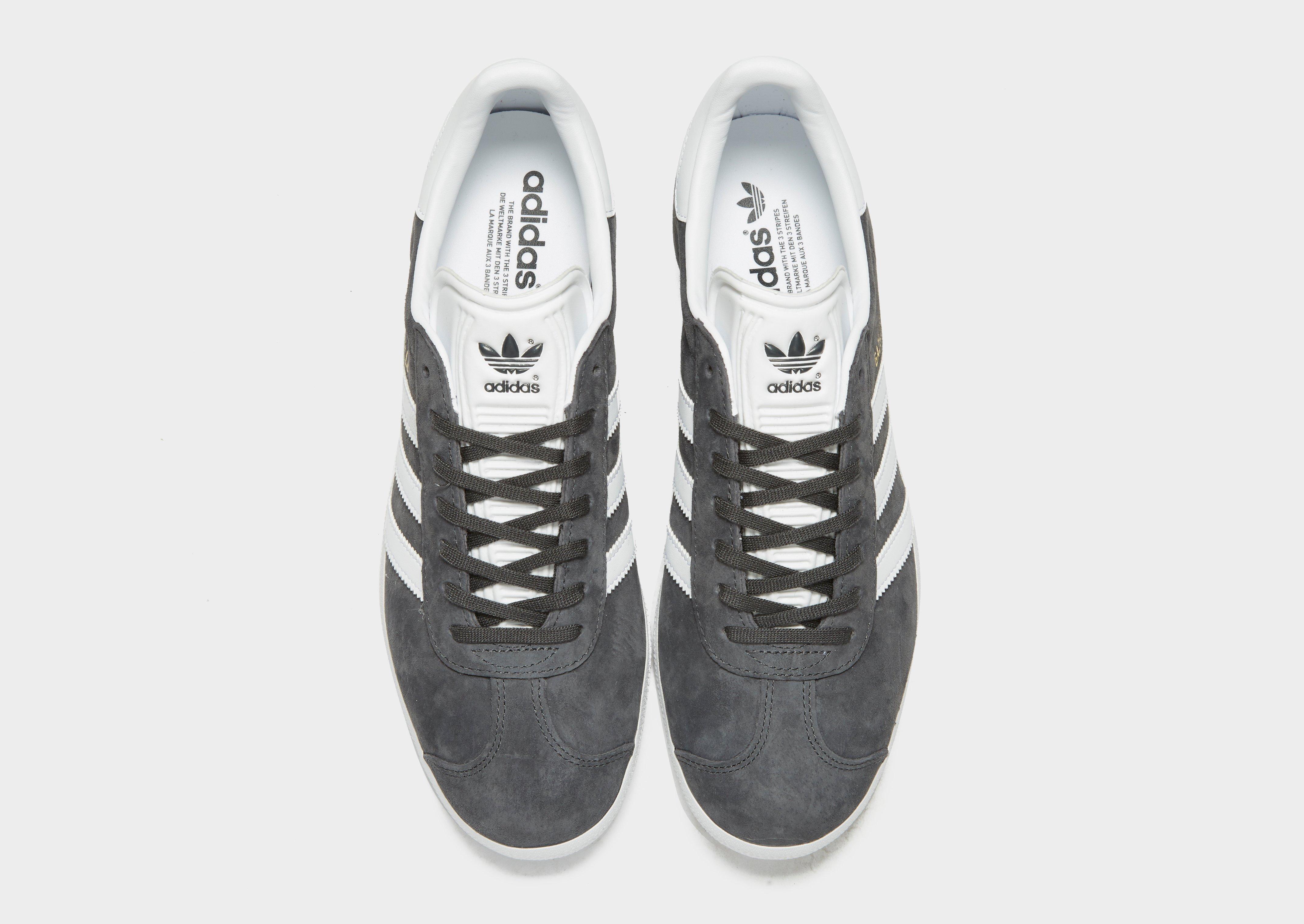 Adidași pentru bărbați ADIDAS GAZELLE BB5480 Gri