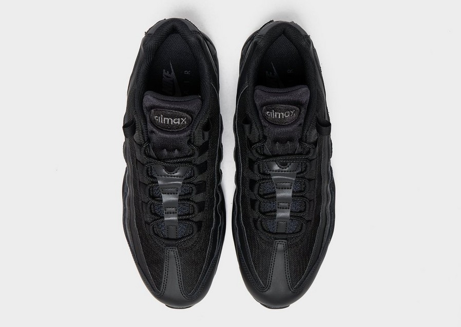Чоловічі кросівки NIKE AIR MAX 95 ESSENTIAL CI3705-001 Чорний