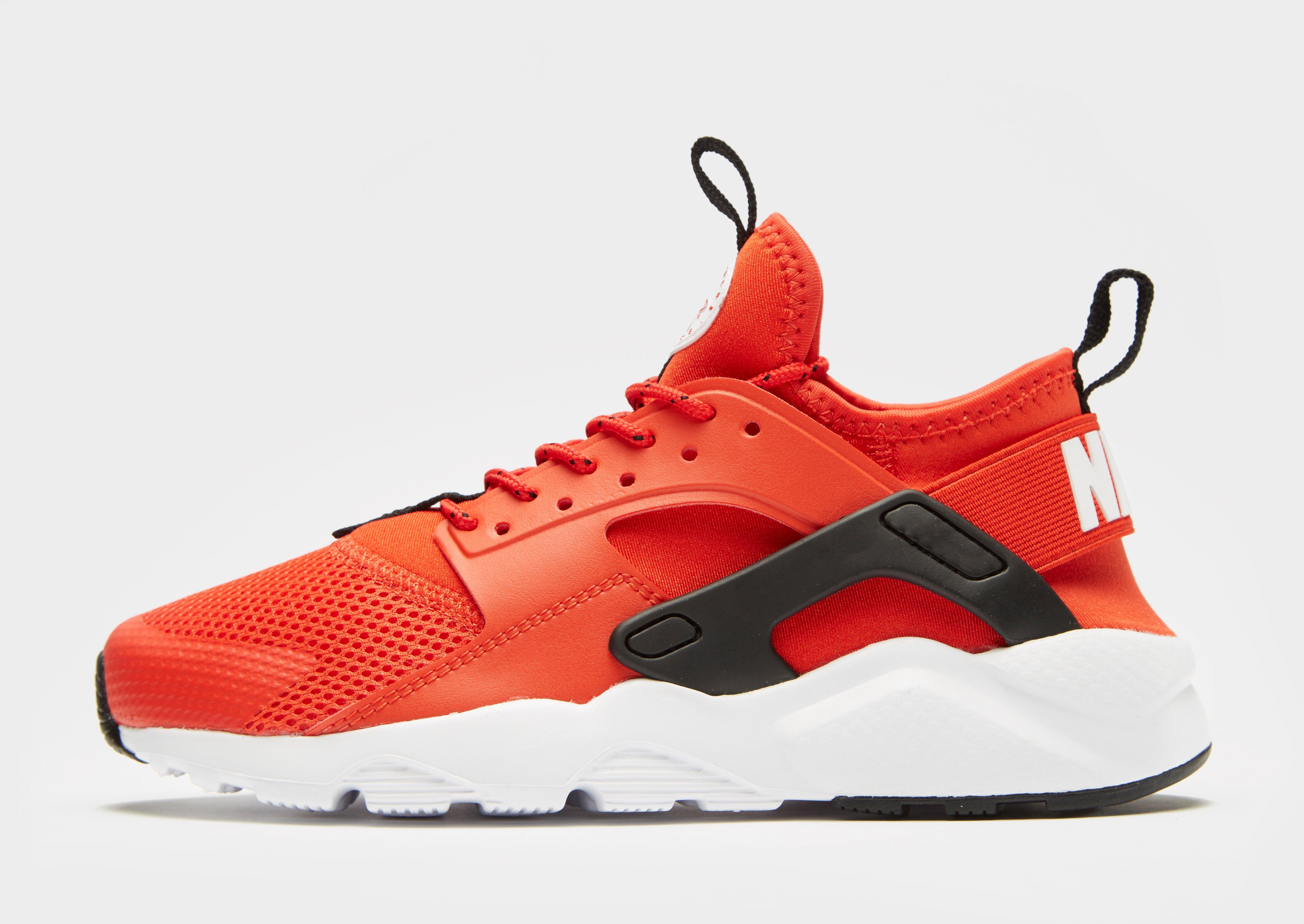 red huaraches junior