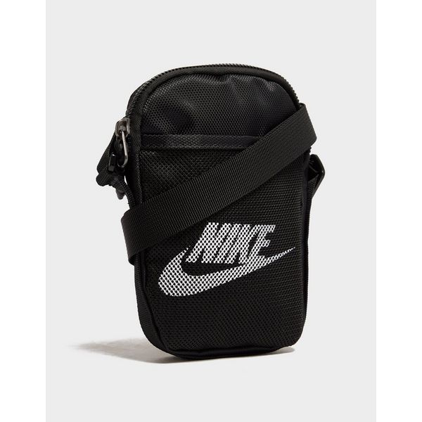 nike small sports bag