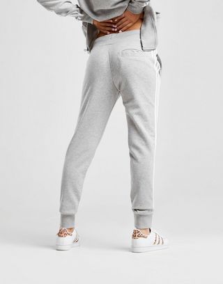 adidas 3 Stripes Jogginghose grau im WeAre Shop adidas 3 Stripes Jogginghose grau im WeAre Shop