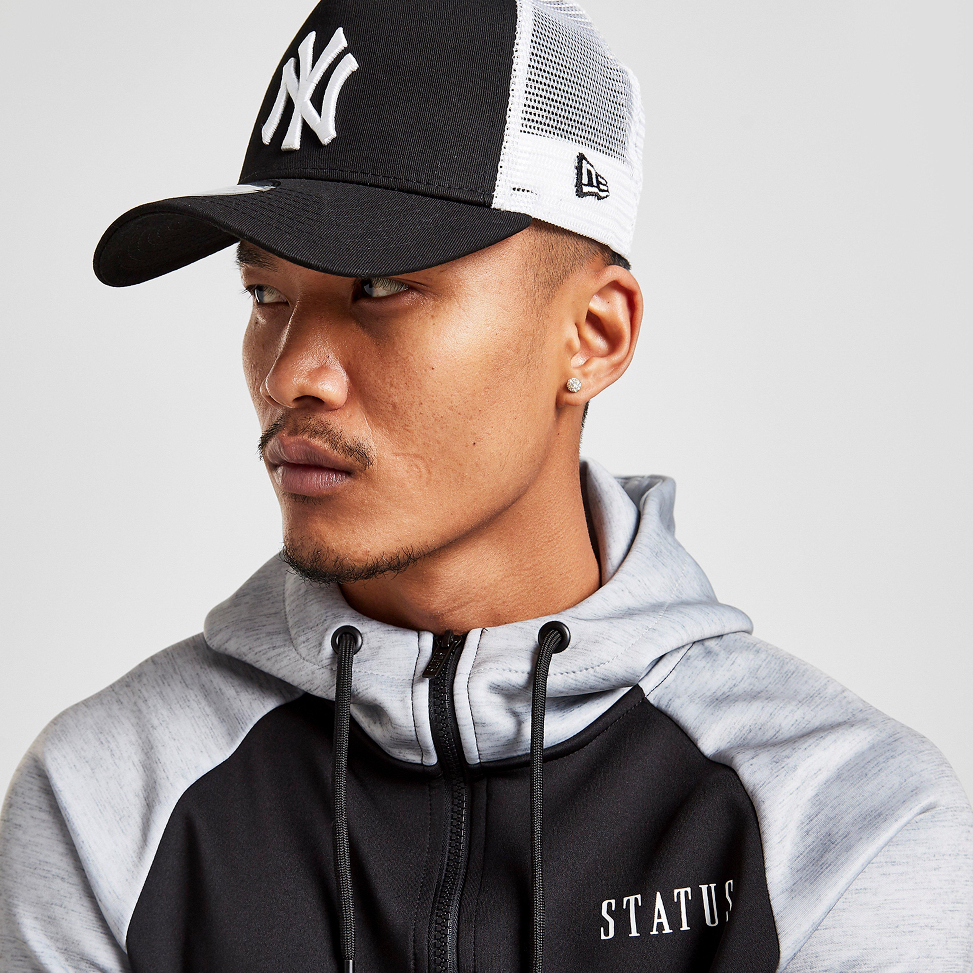 Дамска шапка NEW ERA ШАПКА CLEAN TRUCKER NYY BLACK NEW YORK YANKEES BLK