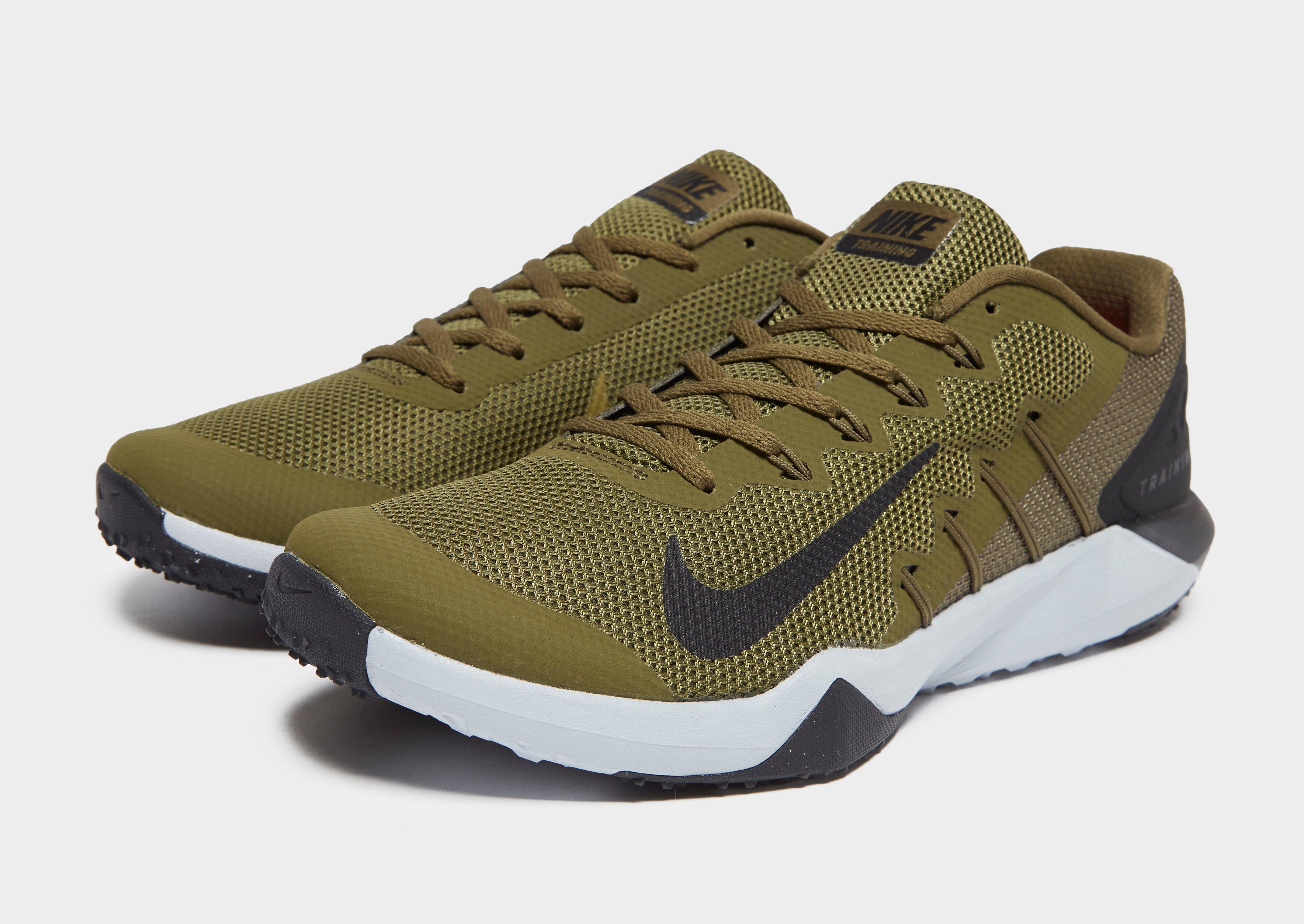 nike training retaliation 2 trainers in khaki