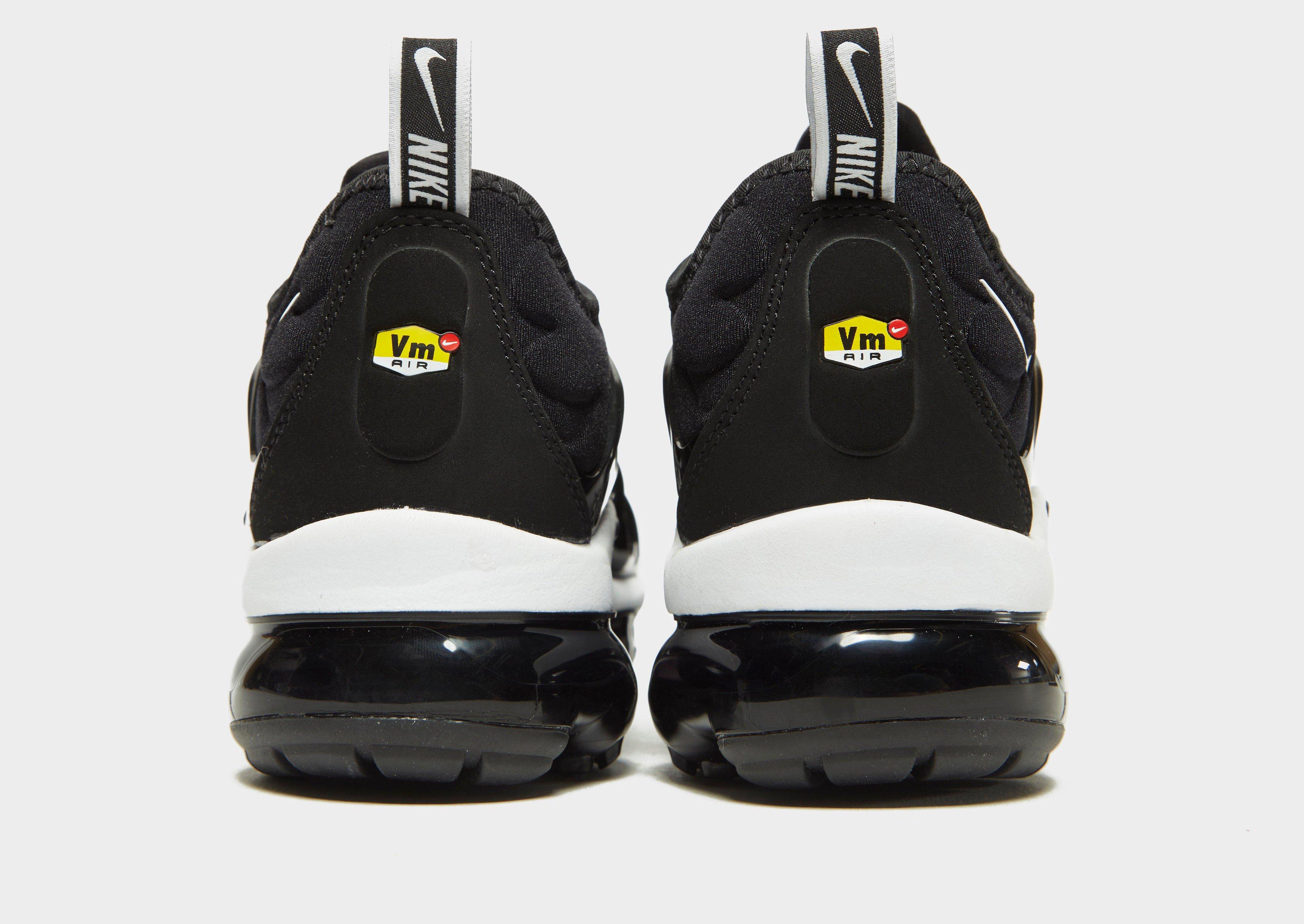 Férfi sneakers NIKE AIR VAPORMAX PLUS 924453-011 Fekete