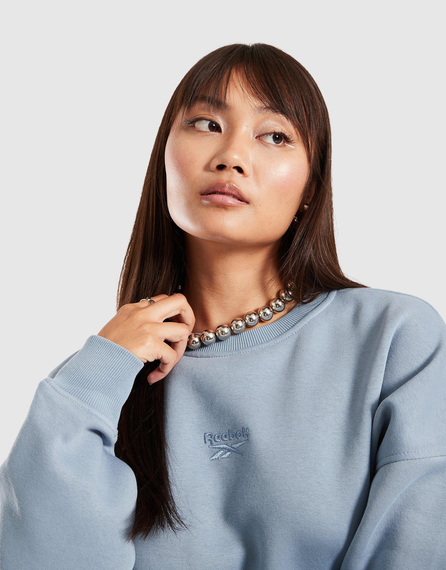 Dámská mikina REEBOK MIKINA RICHARD CROPPED CREWNECK SWEATSHIRT 100241205 Modrá