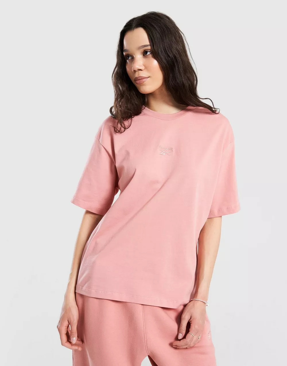 REEBOK ФУТБОЛКА WARDROBE ESSENTIALS ФУТБОЛКА, фото 1 з 4
