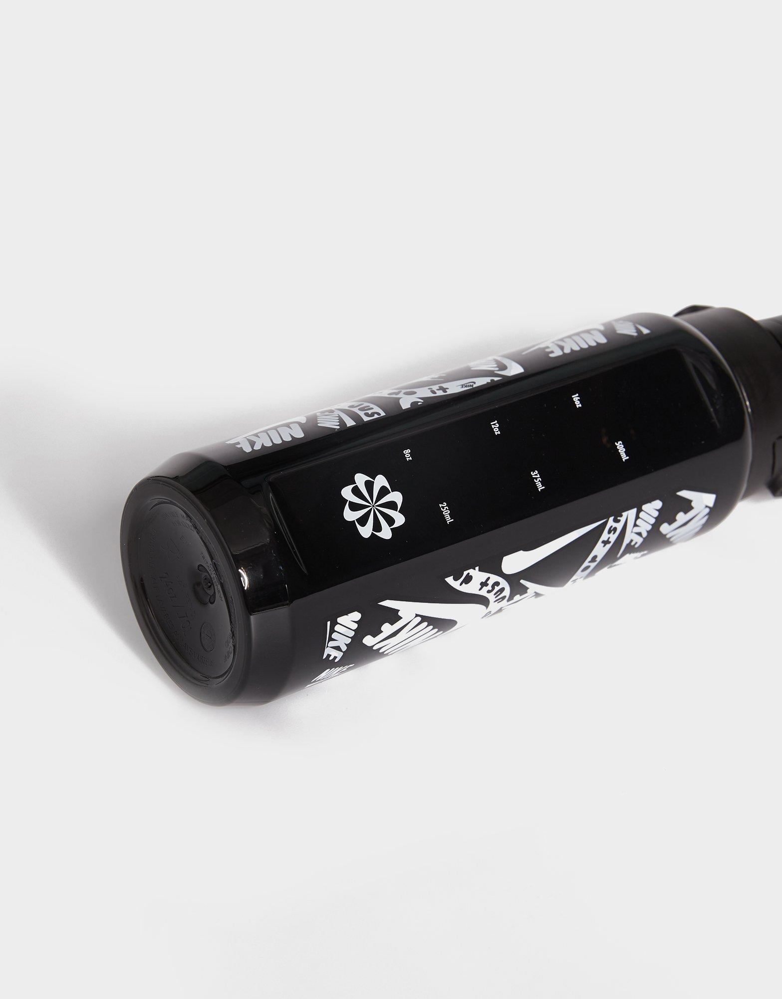 Дамски фитнес аксесоари NIKE BIDON TR RENEW RECHARGE CHUG BO NIKE WATERBOTTLES 100763706924 Черен