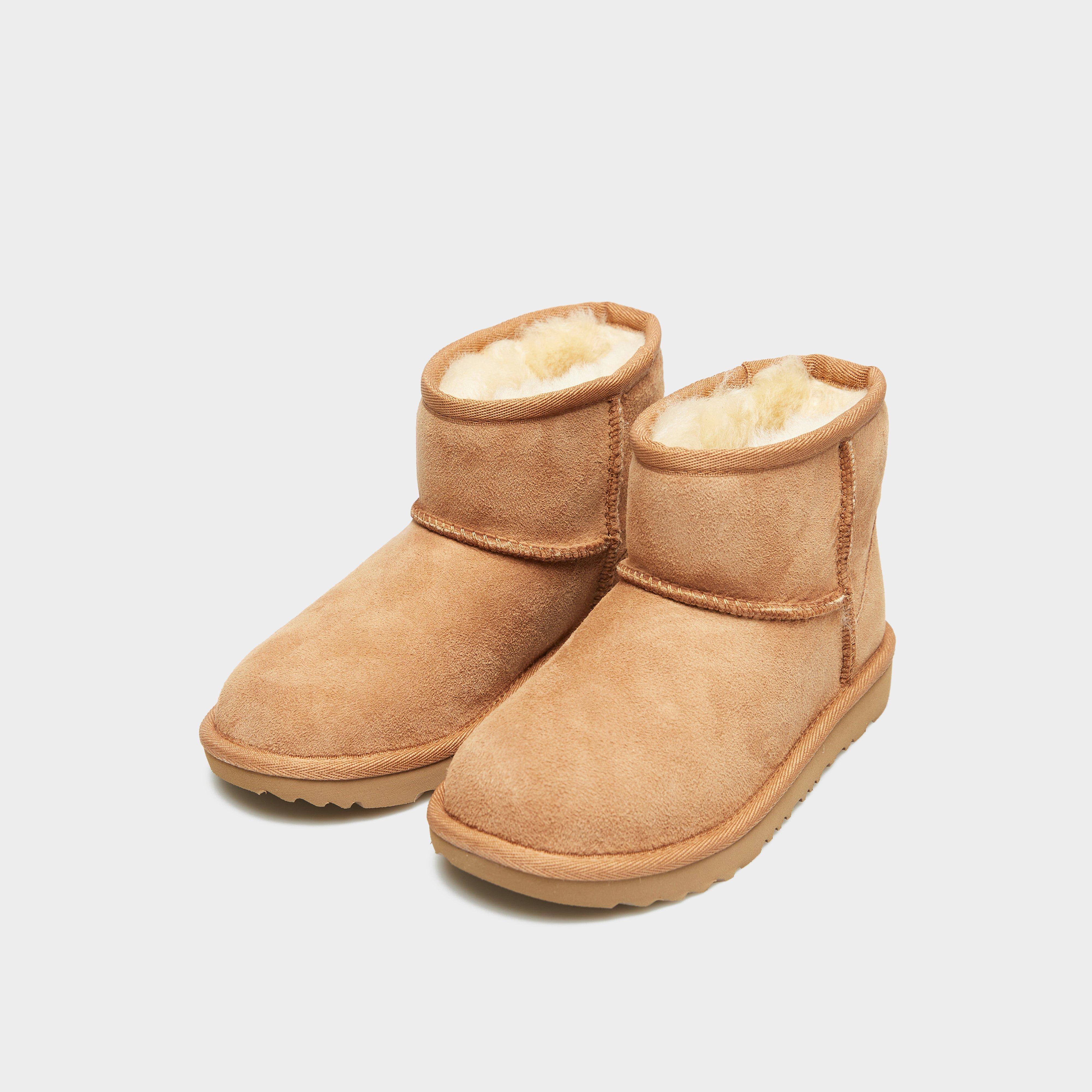 Detské zimní boty UGG CLASSIC MINI II