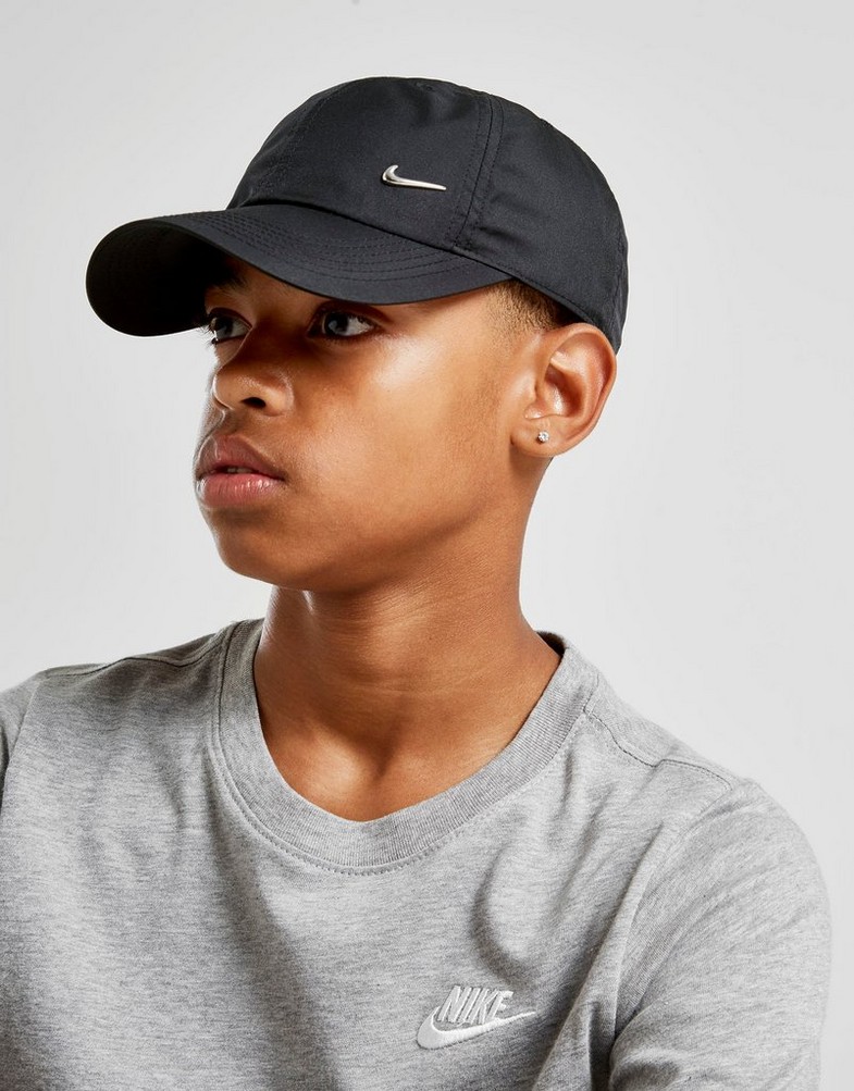 Czapka z daszkiem damska NIKE CZAPKA H86 SIDE SWOOSH CAP JUNIOR AV8055010 Czarny
