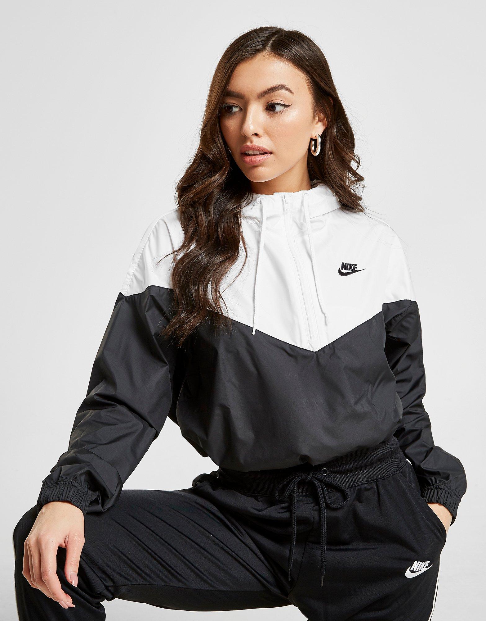 nike women's heritage windbreaker