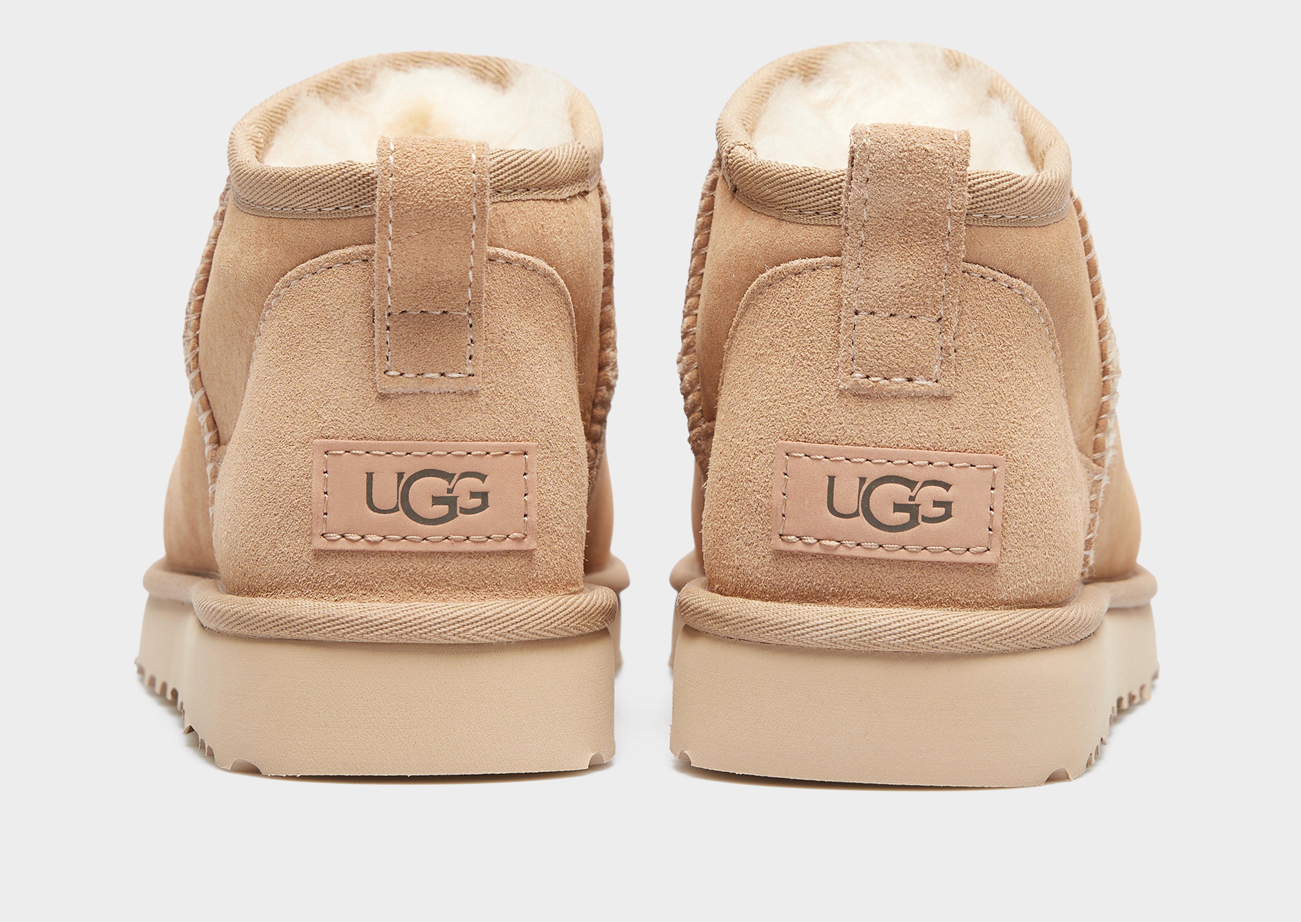 Дамски зимни обувки UGG CLASSIC ULTRA MINI 1116109-SAN Бежов