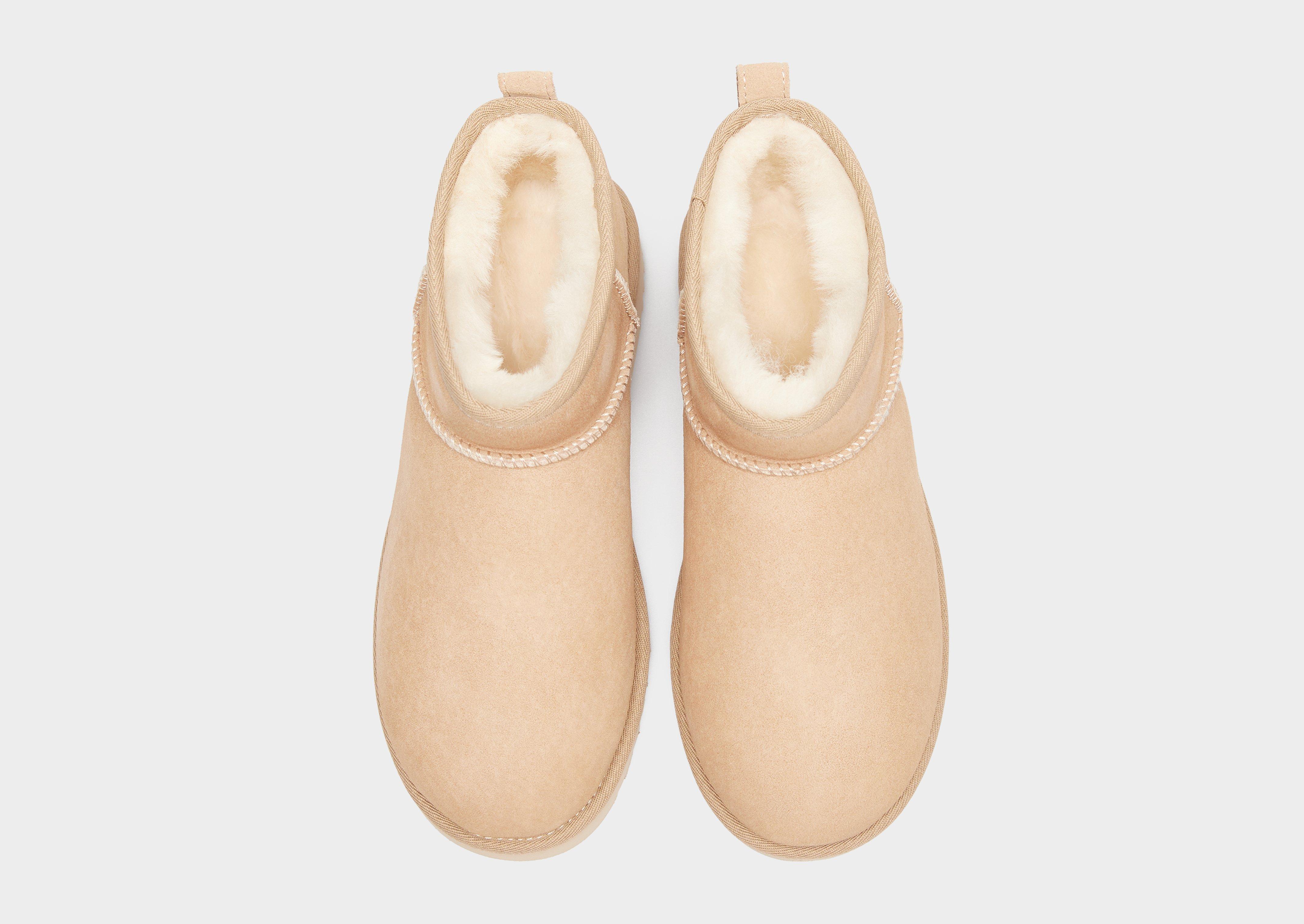 Дамски зимни обувки UGG CLASSIC ULTRA MINI 1116109-SAN Бежов