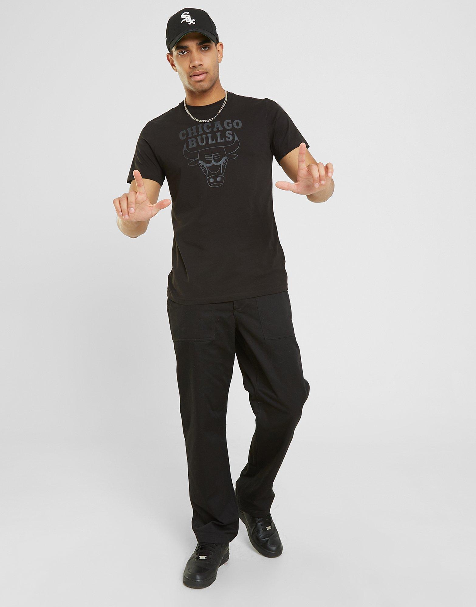 Koszulka, t-shirt męski NEW ERA T-SHIRT SS NBA REMAINING BULLS CHICAGO BULLS BLKBLK 11546155 Czarny