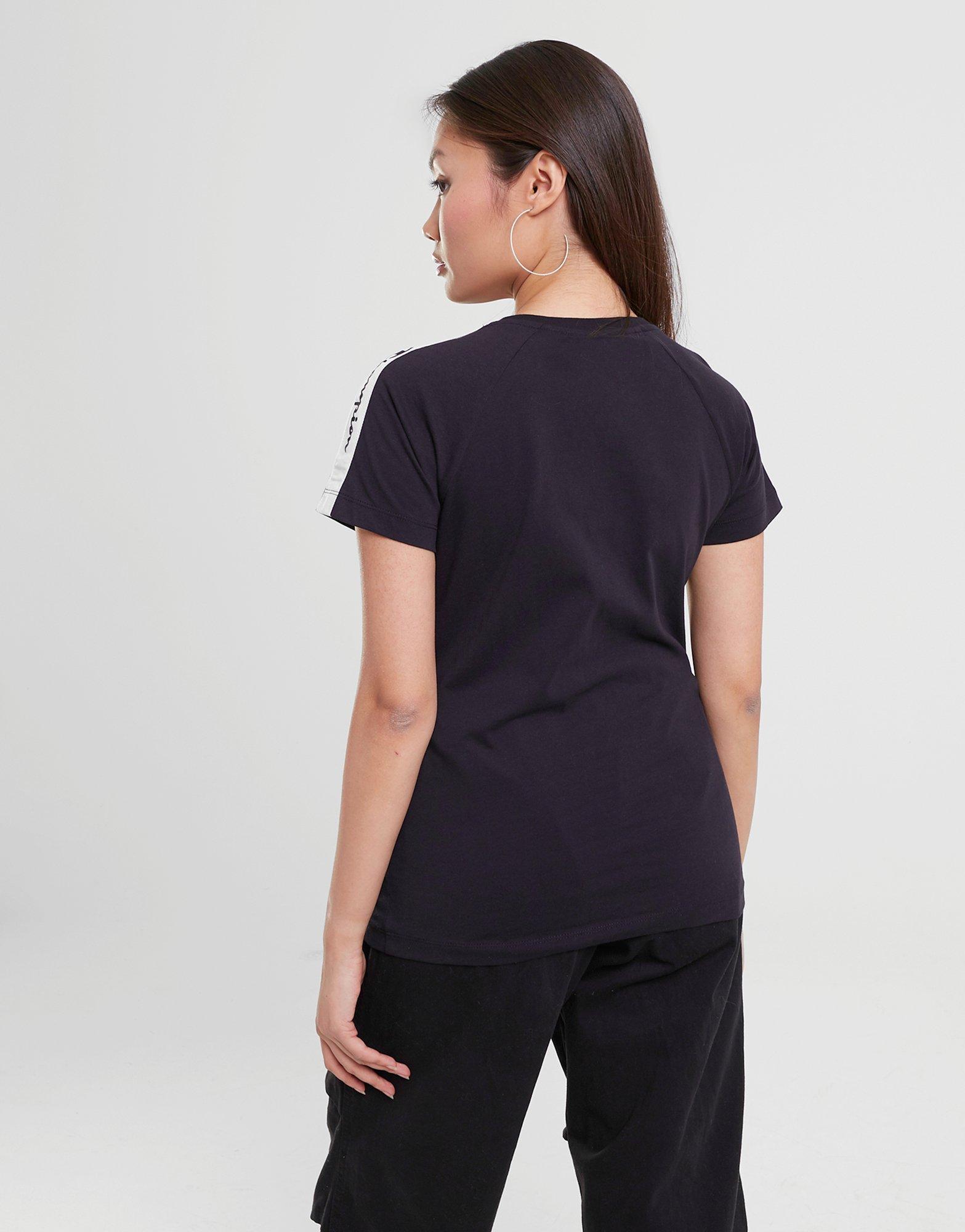 Дамска тениска CHAMPION ТЕНИСКА CREWNECK ТЕНИСКА 115578KK001 Черен