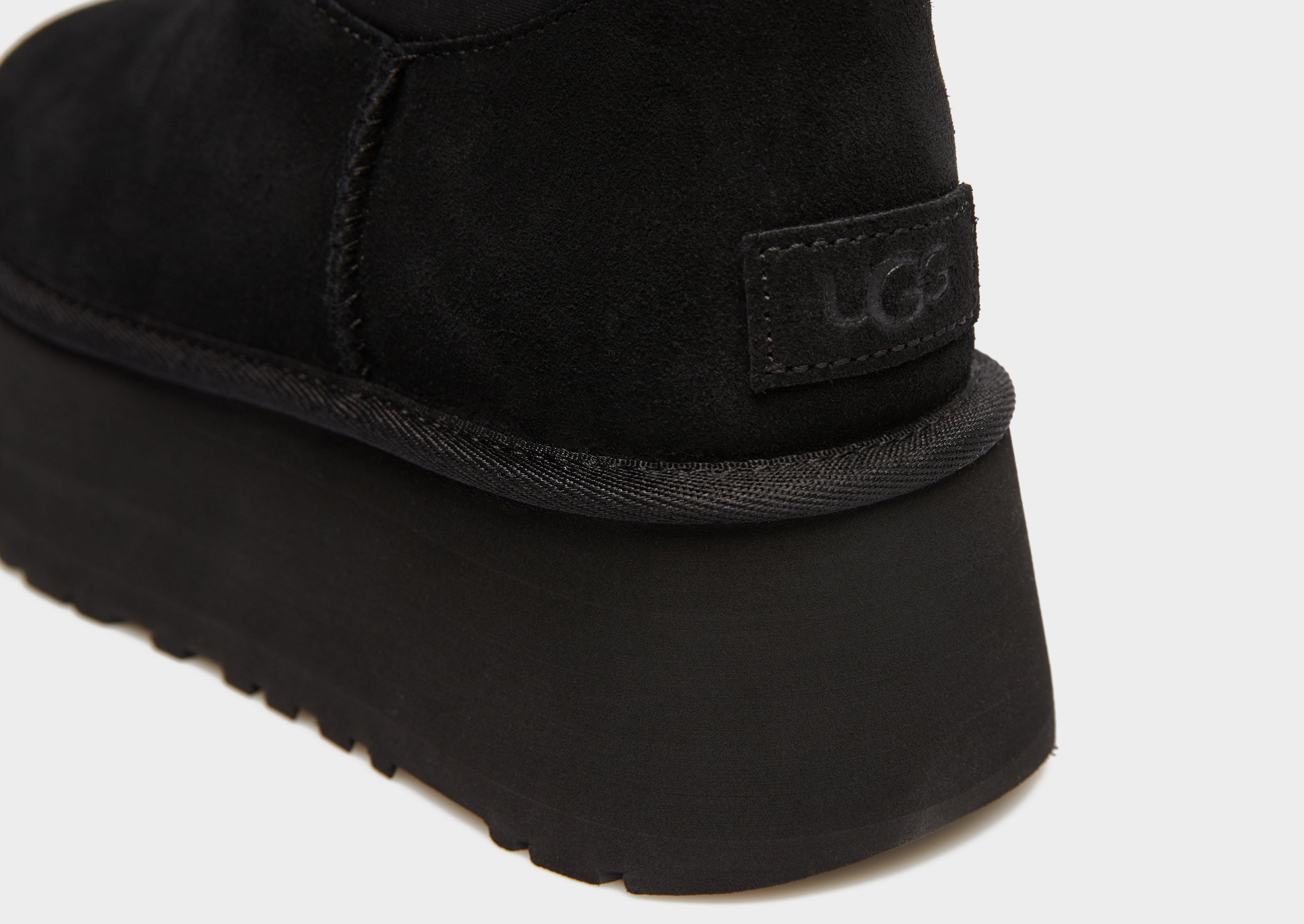 Дамски зимни обувки UGG W CLASSIC MINI DIPPER 1168170-BLK Черен