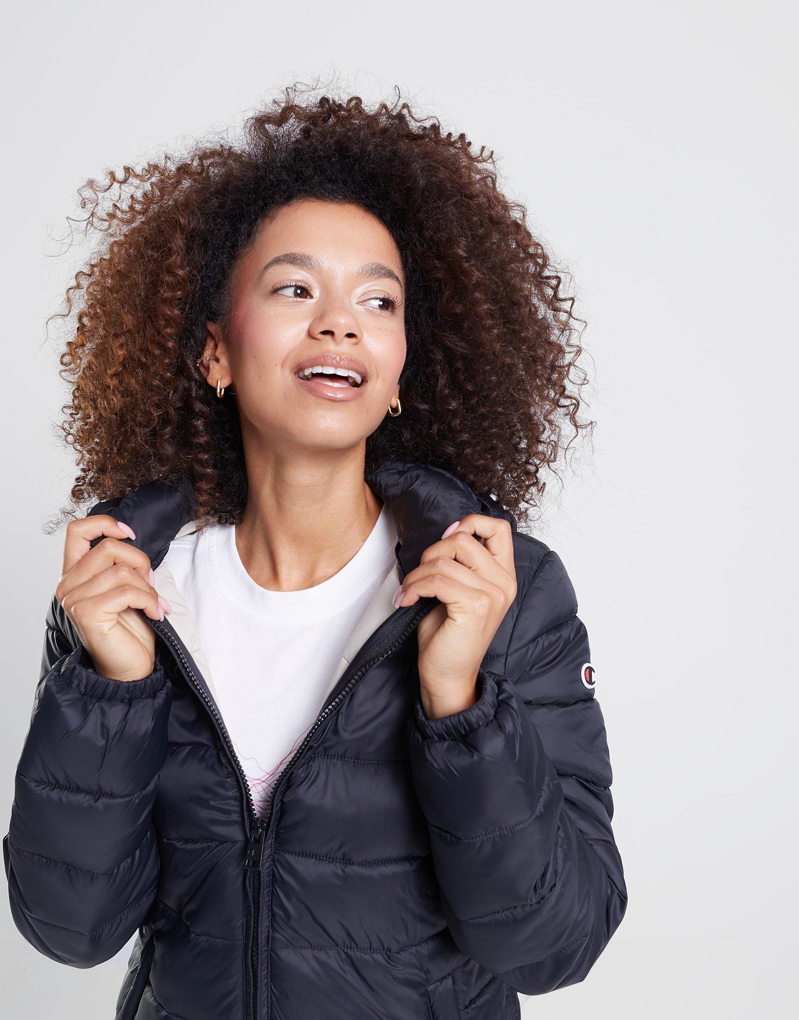 Дамско яке CHAMPION ЯКЕ ЗИМНО HOODED POLYFILLED JACKET 116867KK001 Черен