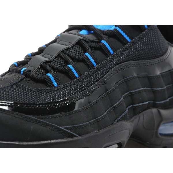 Nike Mens Air Max 95 Grey Synthetic Trainers 44.5 EU Nike Mens Air Max 95 Grey Synthetic Trainers 44.5 EU
