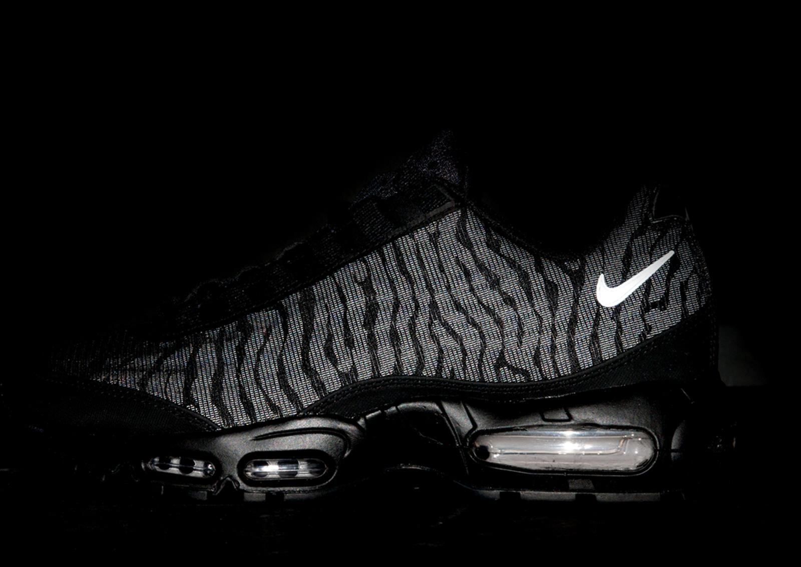 air max 95 reflective pack