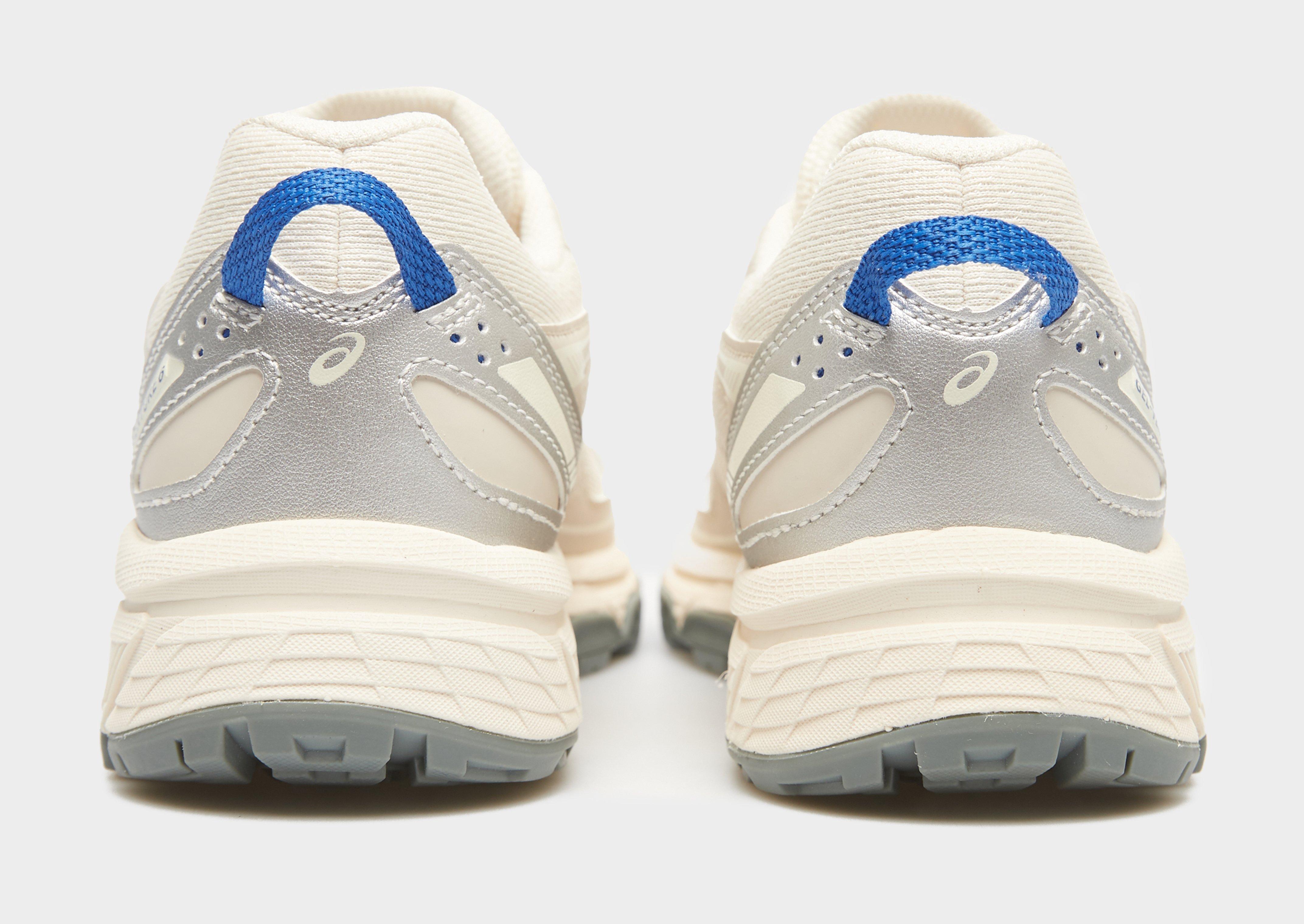 Kedai moterims ASICS GEL-VENTURE 6 1202A431-101 Rusva