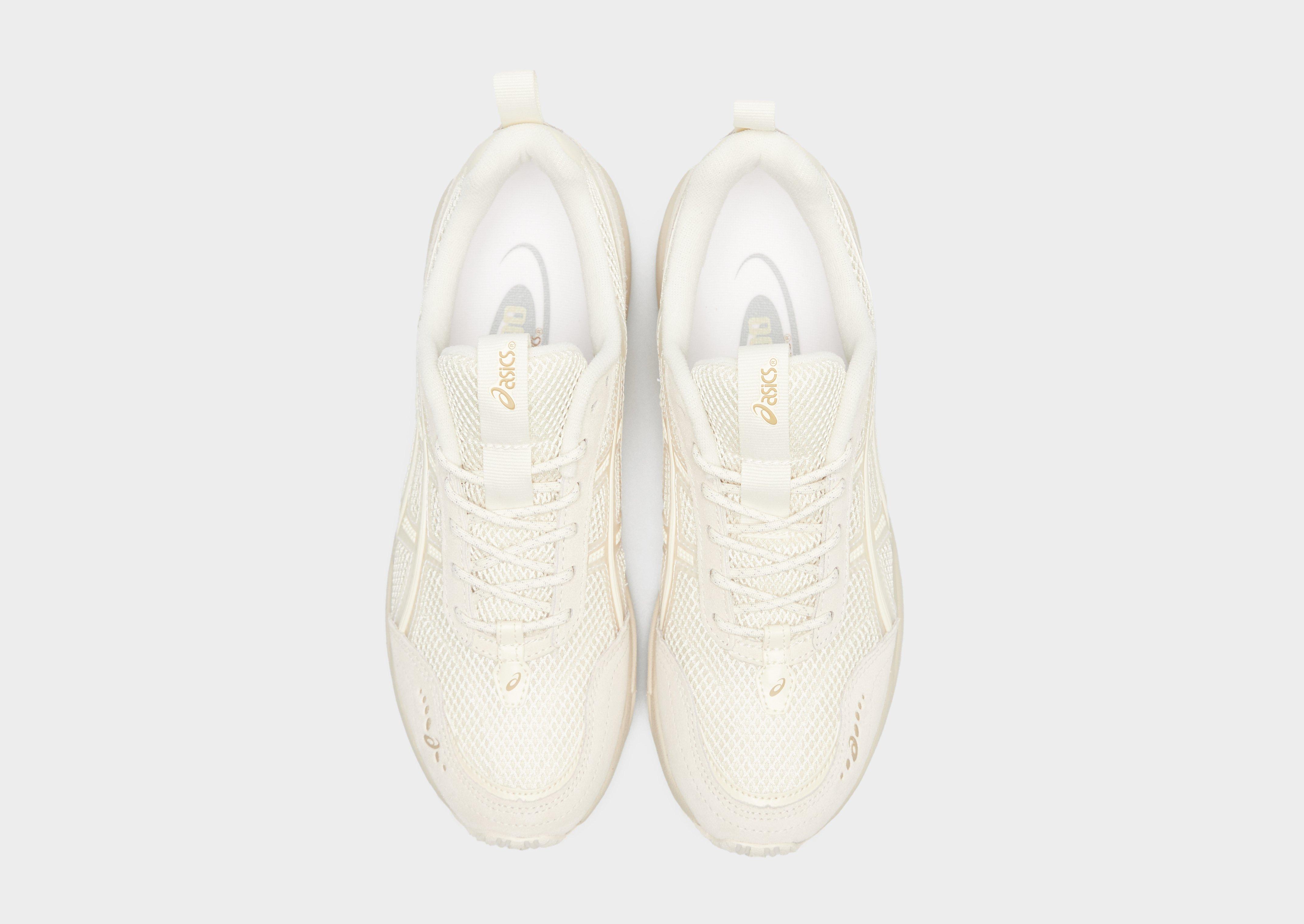 Dámske tenisky ASICS GEL-1090V2​ 1203A224-100 Béžová