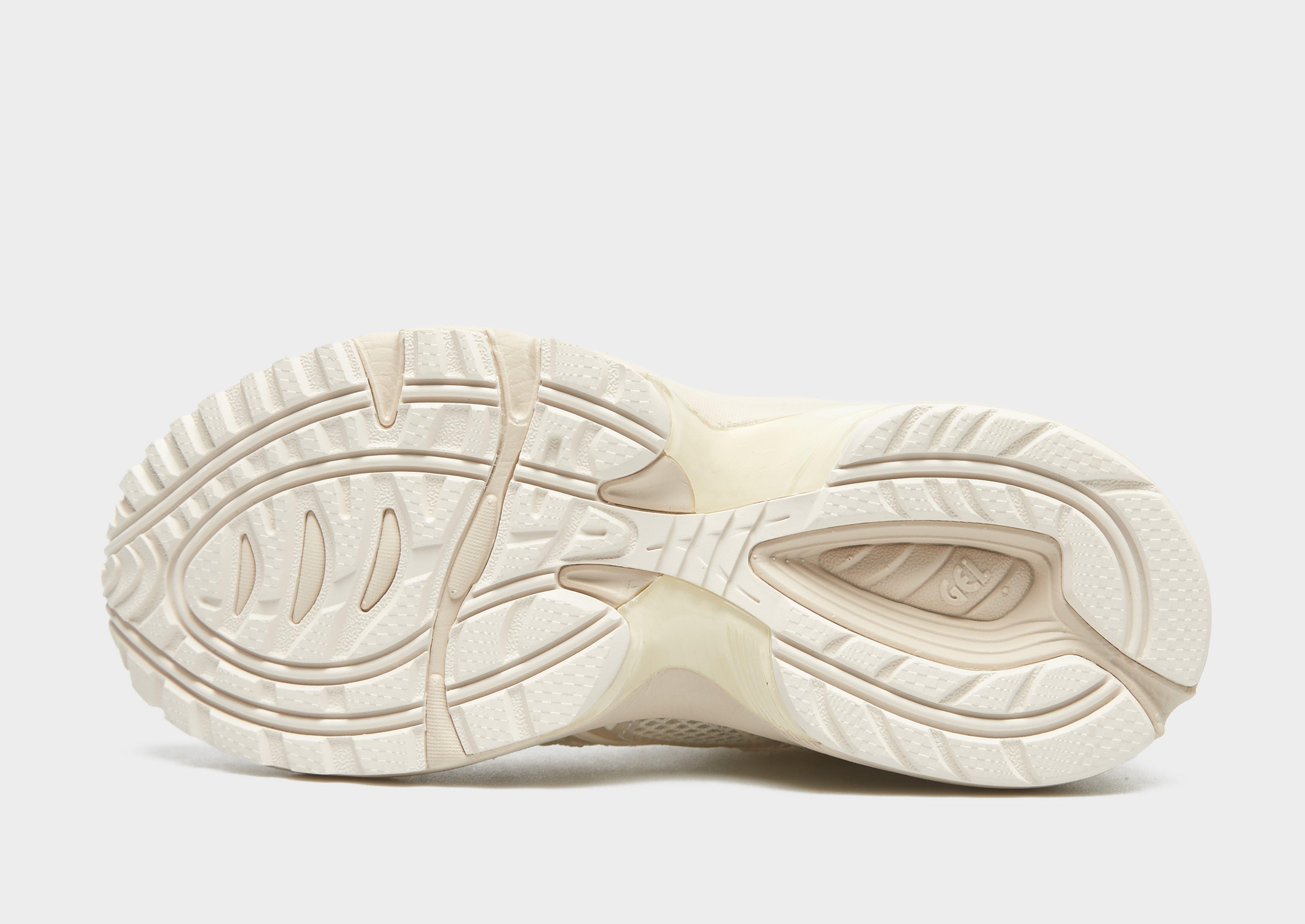 Dámske tenisky ASICS GEL-1090V2​ 1203A224-100 Béžová