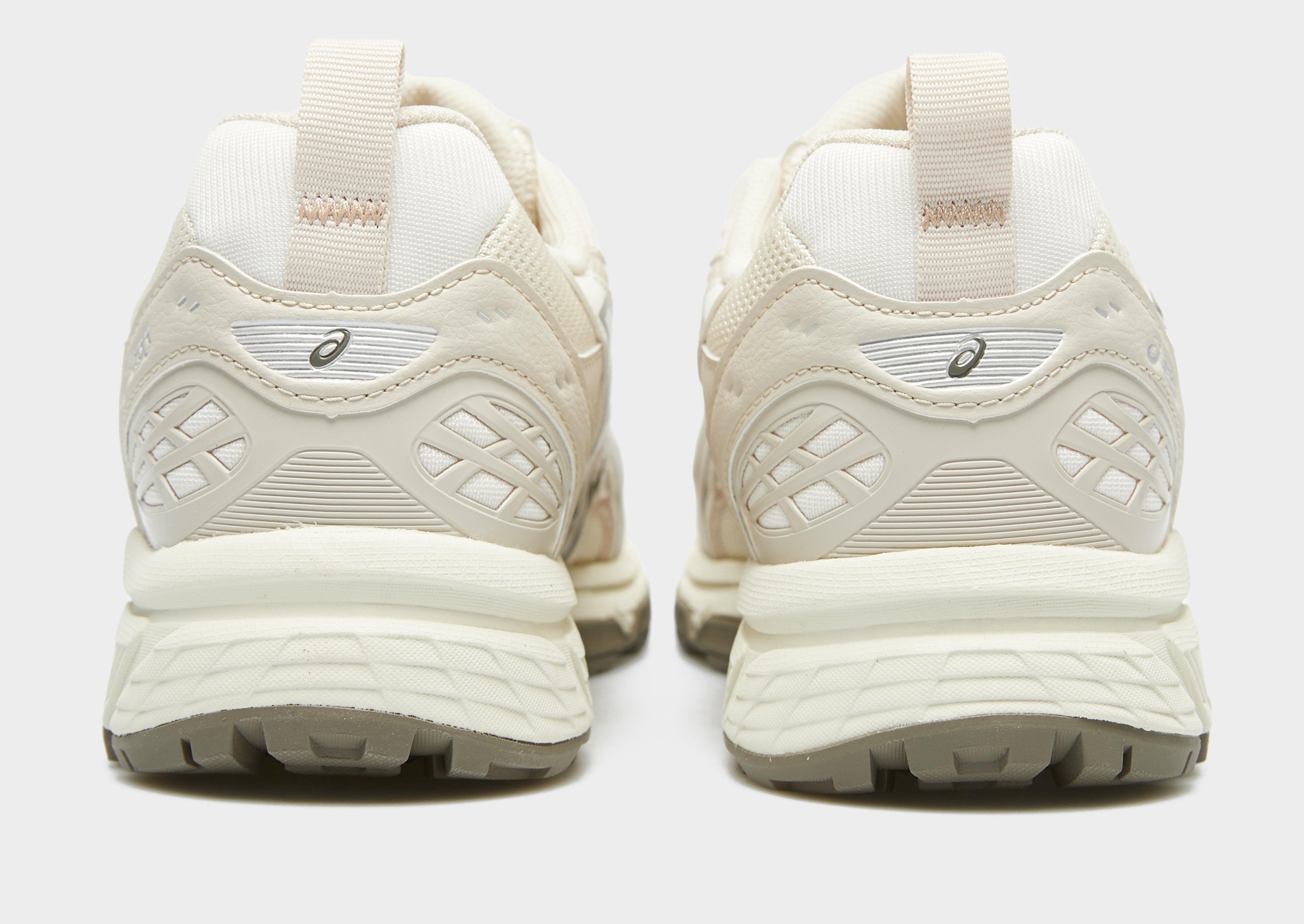 Dámske tenisky ASICS GEL-NUNOBIKI 1203A536-103 Béžová