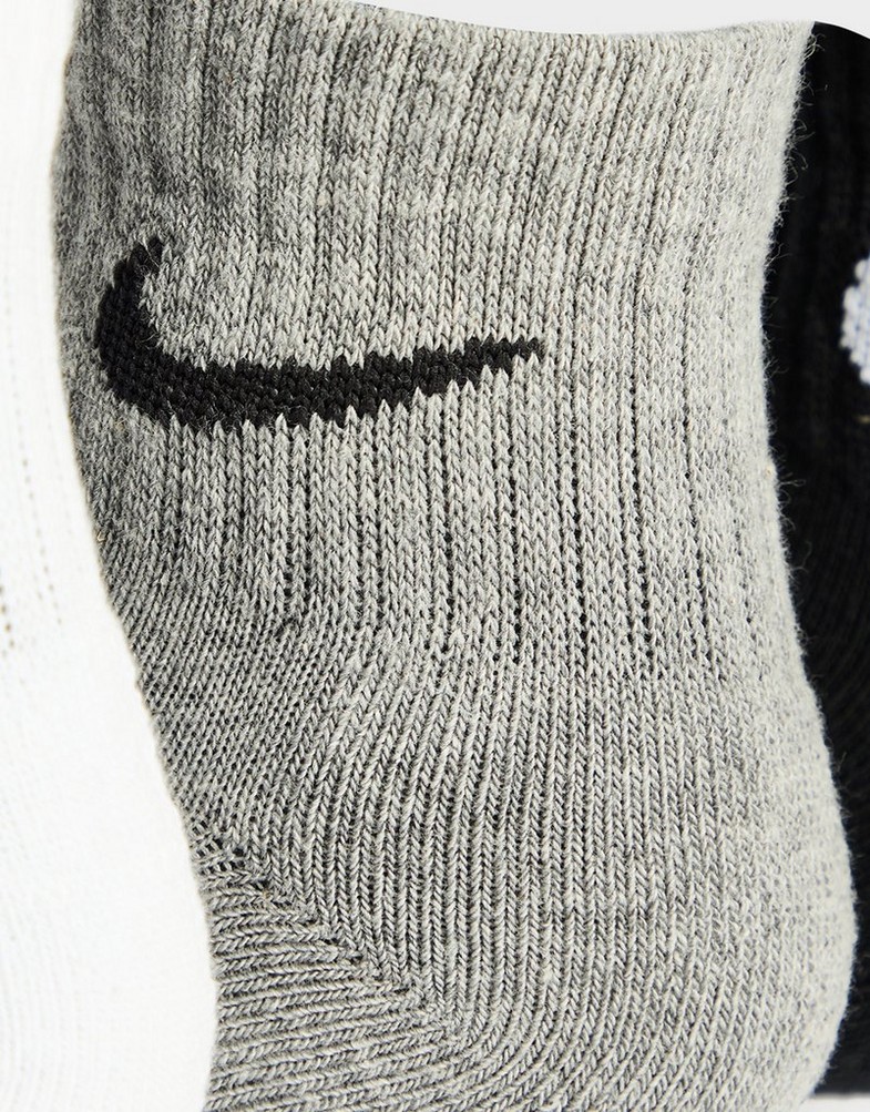 Női zokni NIKE 3-PACK LIGHTWEIGHT QUARTER SOCKS 