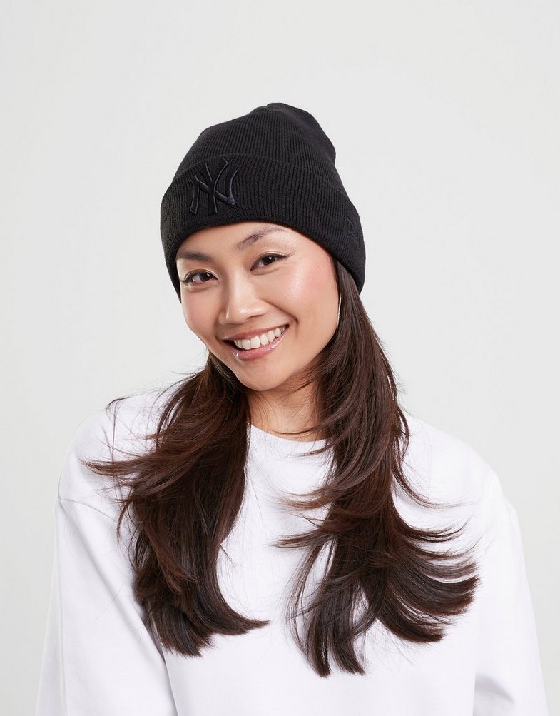 Чоловічі зимові шапки NEW ERA КЕПКА ЗИМОВА MLB CUFF KNIT NYY BOB NEW YORK YANKEES  12122729 Чорний