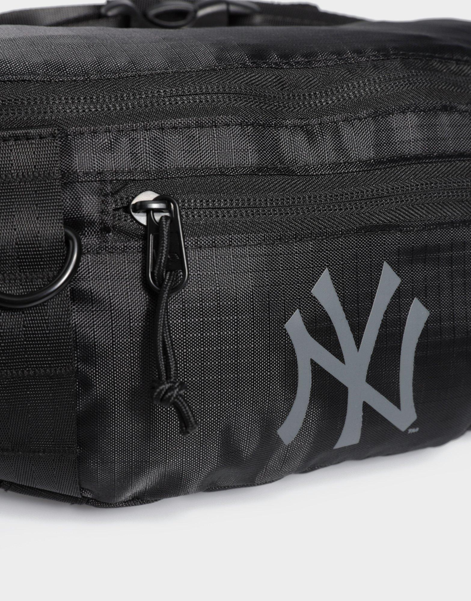 Жіночі сумки і сумочки NEW ERA СУМКА НА ПОЯС MLB WAIST BAG LIGHT NEYYAN BLKBLK 12145412 Чорний