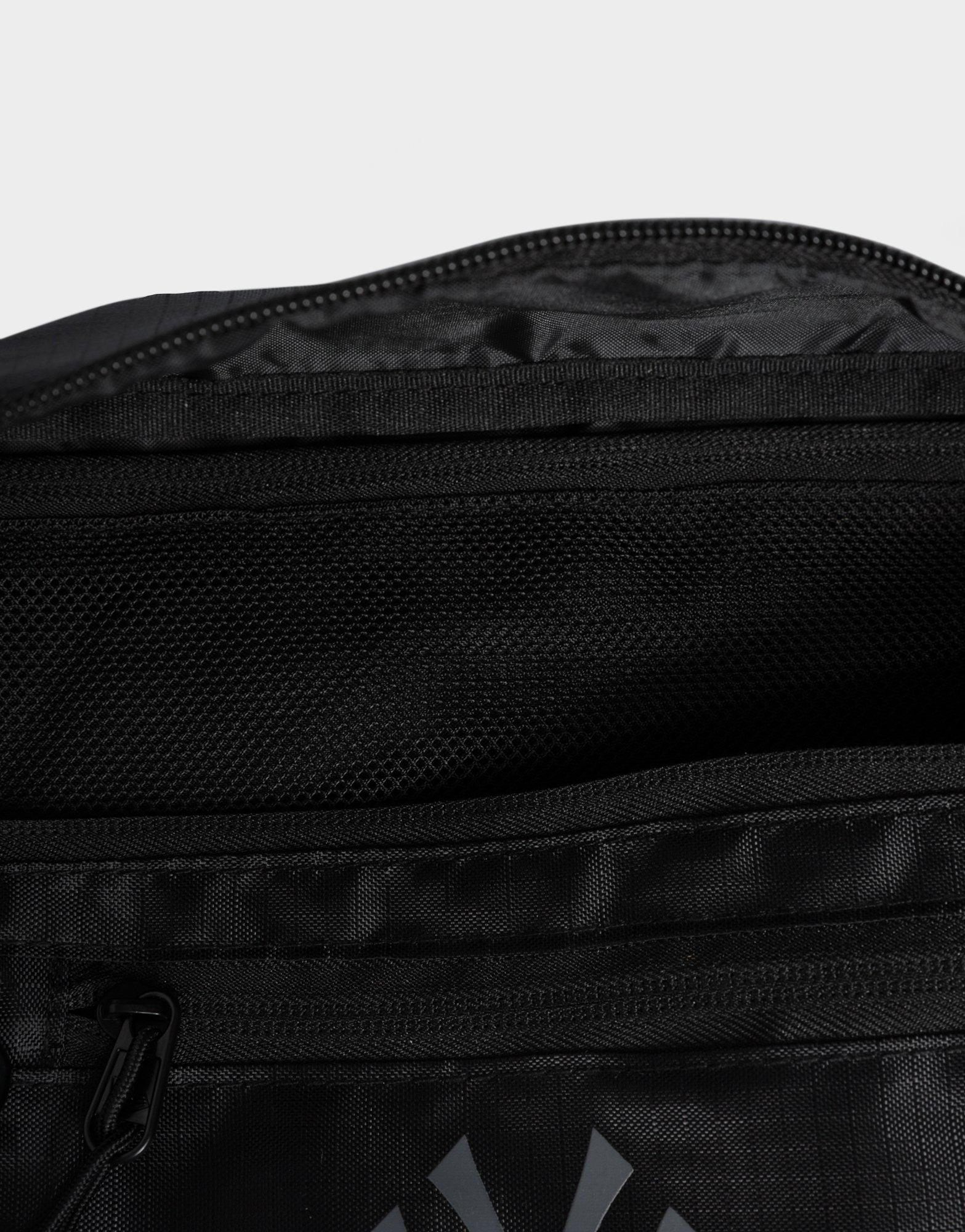 Жіночі сумки і сумочки NEW ERA СУМКА НА ПОЯС MLB WAIST BAG LIGHT NEYYAN BLKBLK 12145412 Чорний