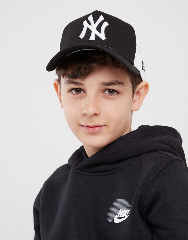 Детска шапка NEW ERA ШАПКА KIDS ESS 940® AFRAME TRUCKER NYY NEW YORK YANK 12745566 Черен