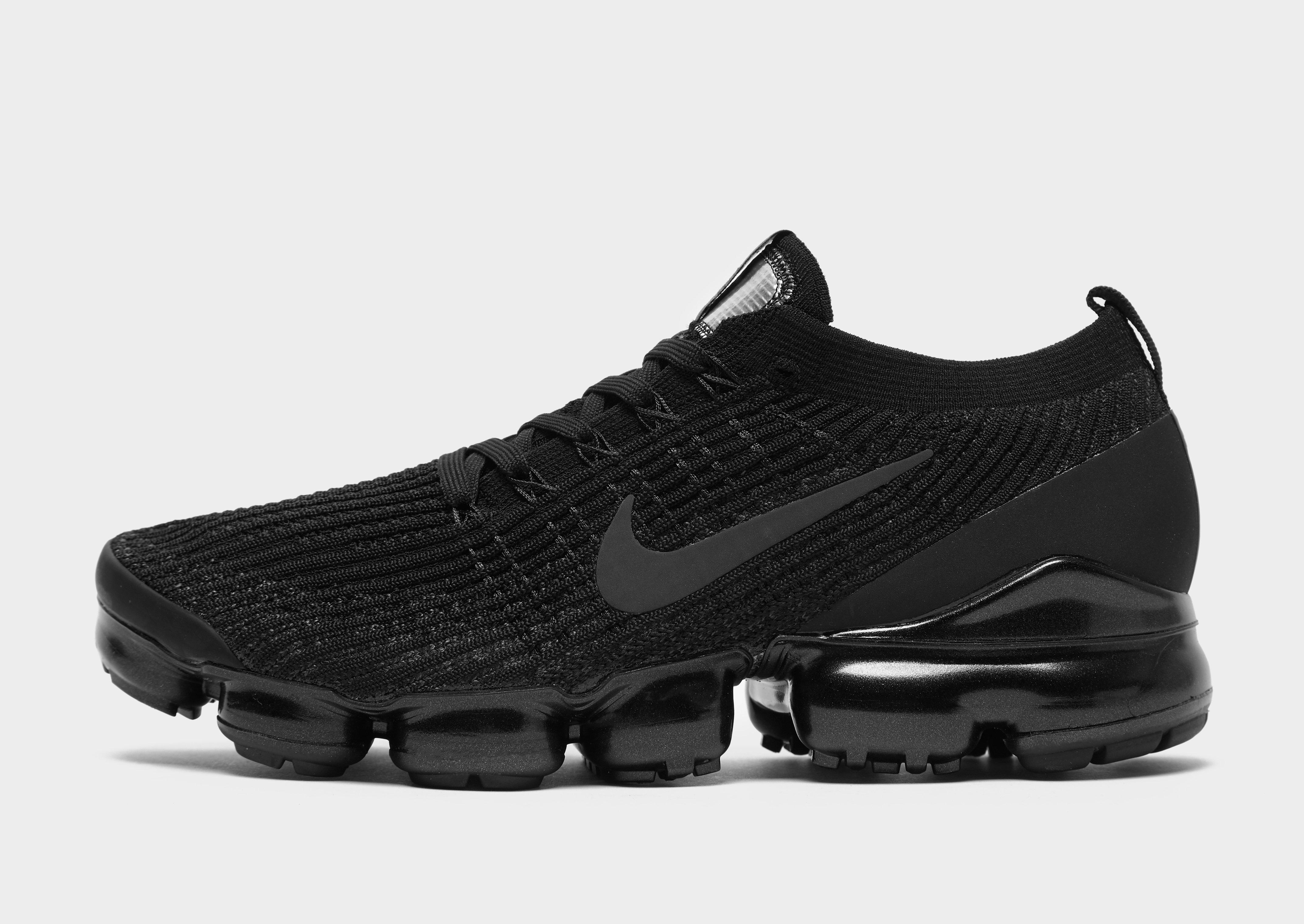 woman NIKE Basket Nike Air VaporMax Flyknit 3 Go Sport