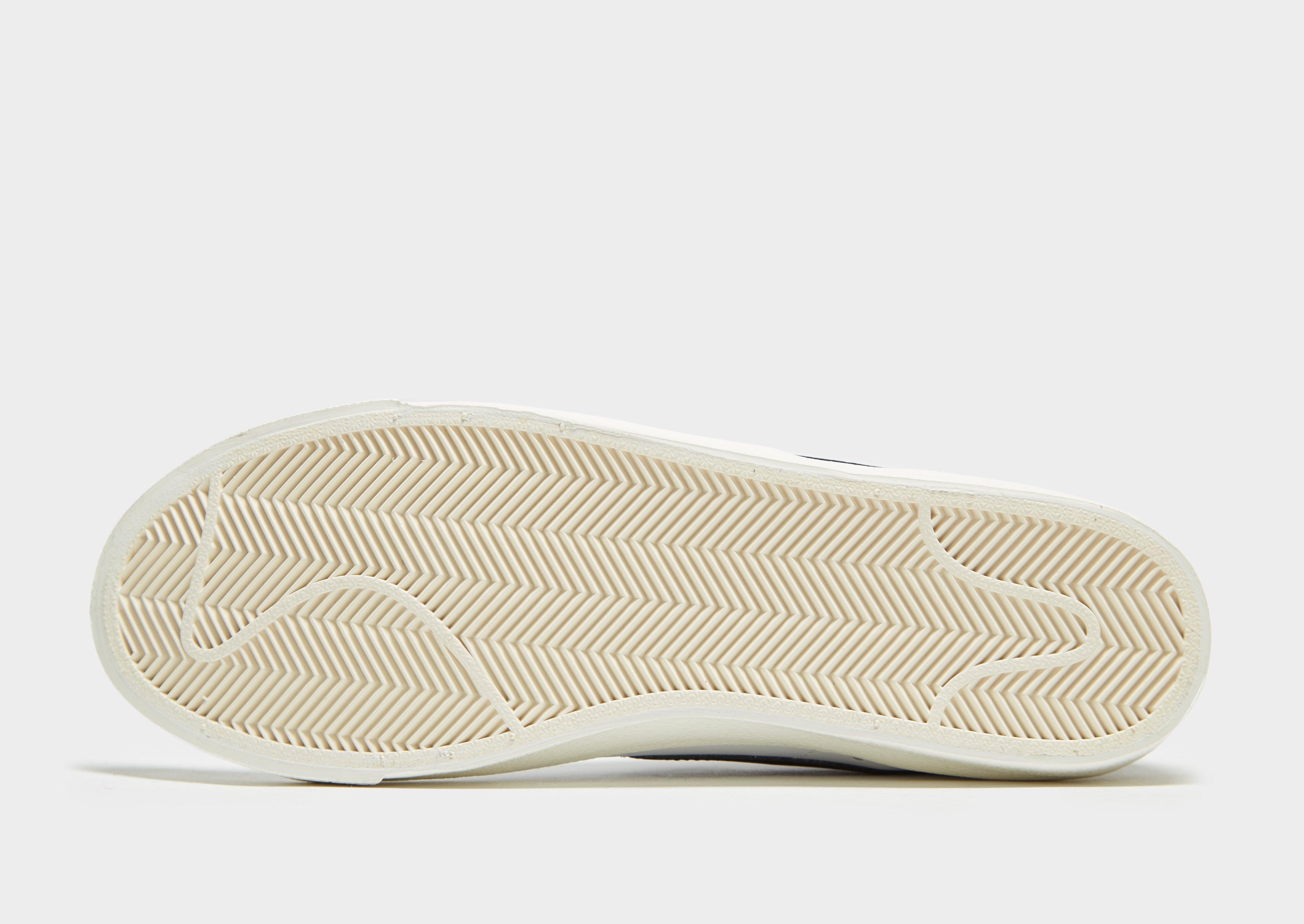 Kedai vyrams NIKE BLAZER MID '77 OG  BQ6806-100 Balta